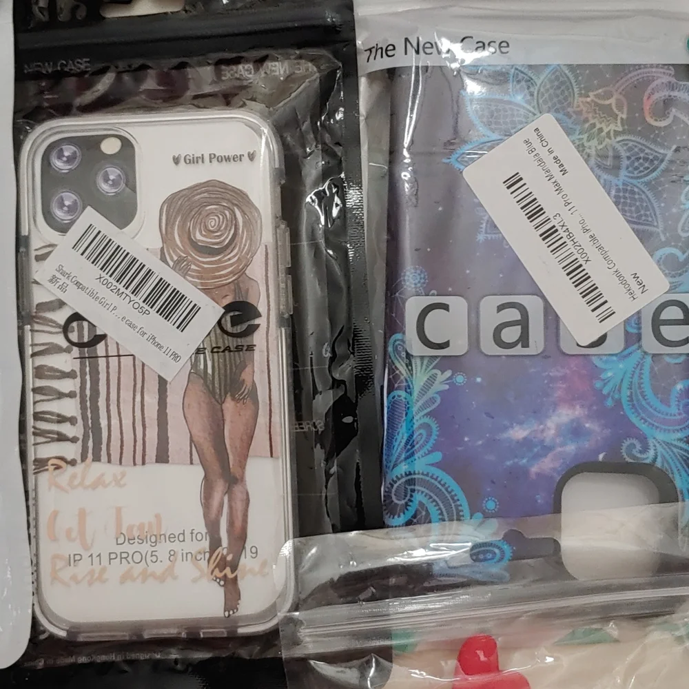 Cellphone case and accessories bundle